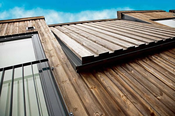 Exterior finish - untreated larch cladding. Exterior finish - untreated larch cladding.