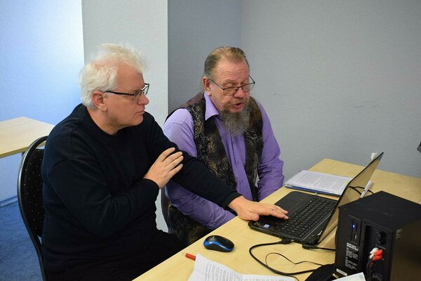 Konverentsipäevad lõppesid J. Bärensoni ja M. Rannuti ühisettekandega „Juubelipiibel 300. Mis on teisiti?“