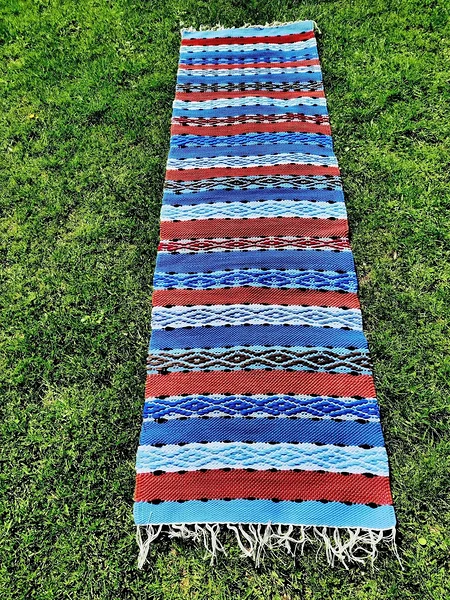 Tellitud tume vaip, risttoimne 60 X 217 cm