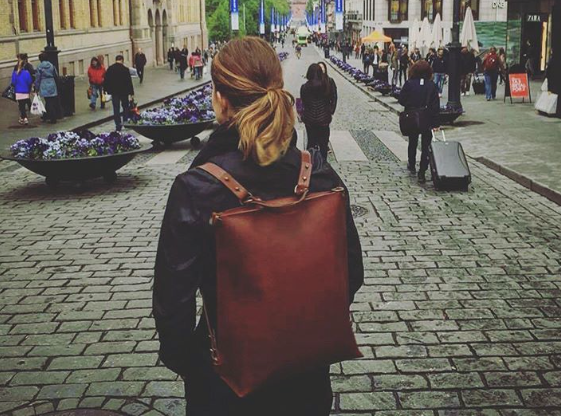 Märgatud Oslos — Stella nahastuudios loodud seljakott "Go to the Library" 