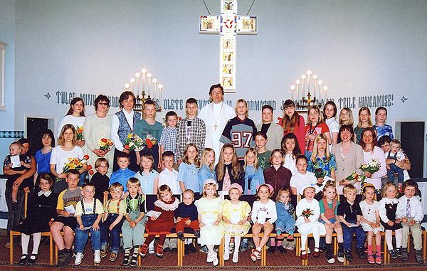9. mai 2004 Tartu Pauluse koguduse pühapäevakool emadepäeval