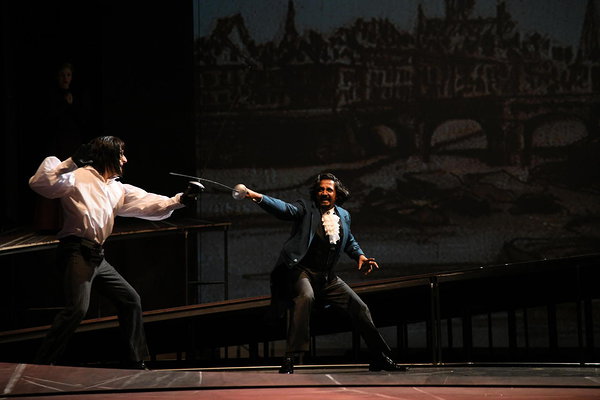 Marco Vassalli (Fernand Mondego), Vikrant Subramanian (Edmond Dantès) ©Foto: Heiko Sandelmann