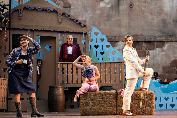 Lukas Haiser, Romina Markmann, Ks. Winfrid Mikus, Jenifer Lary, Alexander von Hugo; Foto Susanne Reichardt