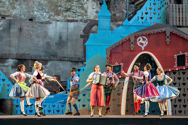 Stefanie Schaefer, Tanzensemble; Foto Susanne Reichardt