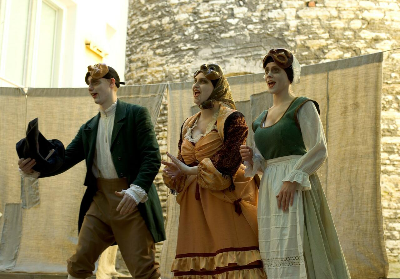 39. vanalinna päevad. commedia dell´ arte etendus
