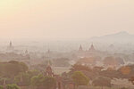 Myanmar. Bagan hommikuvalguses