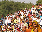 crowd on Wagah border, India