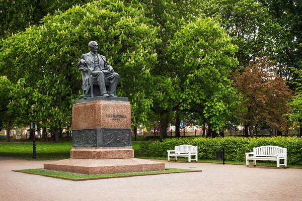 Памятник Фр. Р. Крейцвальду. Фотография: Хеди Яансоо
