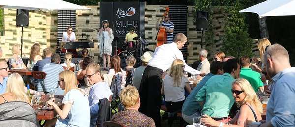 Hailey Tuck&#x27;s 4tet concert at the Juu Jääb  Festival 2015