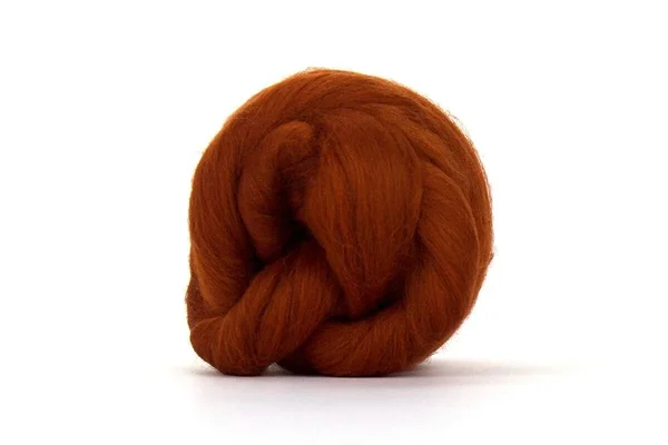 Medium brown dyed Rust Merino top Medium brown dyed Rust Merino top