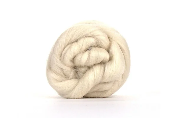 Light beige dyed Oyster Merino top Light beige dyed Oyster Merino top