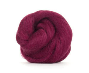 Reddish purple Elderberry Corriedale top Reddish purple Elderberry Corriedale top