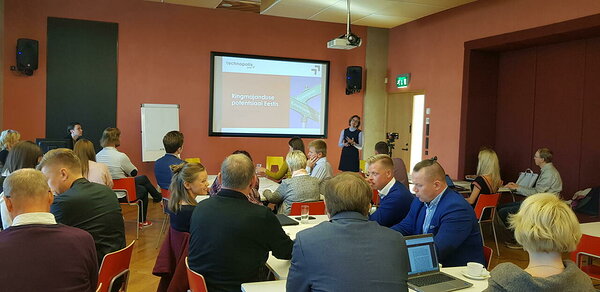 Ida-Virumaa roheplaani koosloomeline kohtumine huvirühmadega Narvas 2021. Foto: Reelika Alunurm / DDStratLab