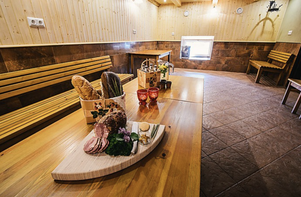 Vanaõue Holiday Centre is an ideal place for organising birthdays, reunions, summer camps, seminars and company parties, summer and winter outings ALL THE YEAR ROUND! Vanaõue Holiday Centre in Estonia