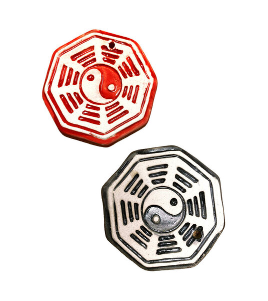 Cha22156 viirukialus yin yang