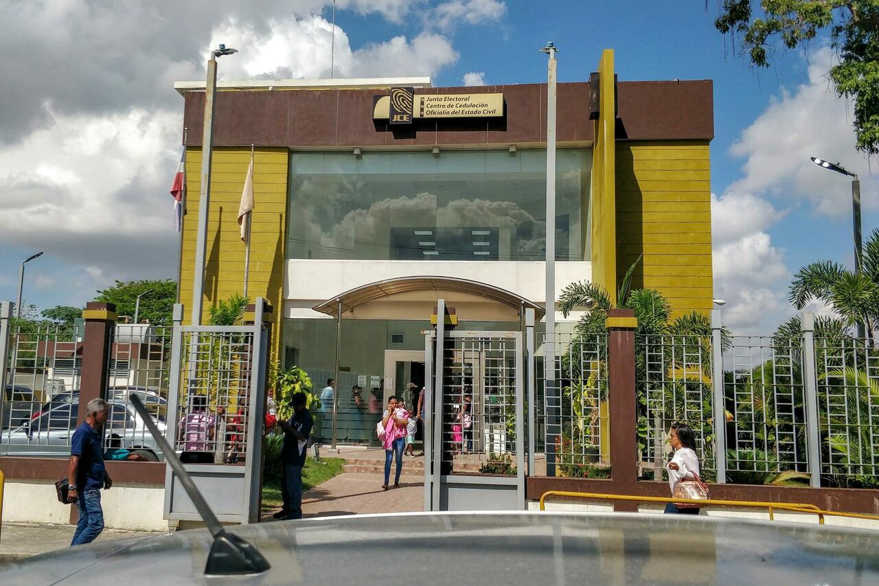 A Dominican civil registry office in Santo Domingo