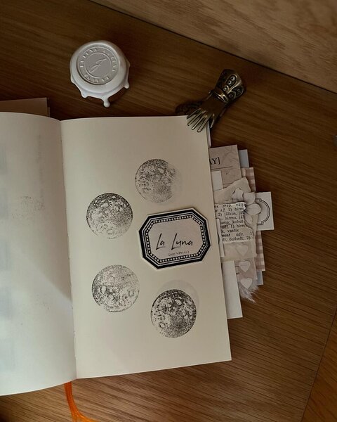 rubber stamp La Luna, Jieyanow Atelier rubber stamp La Luna, Jieyanow Atelier