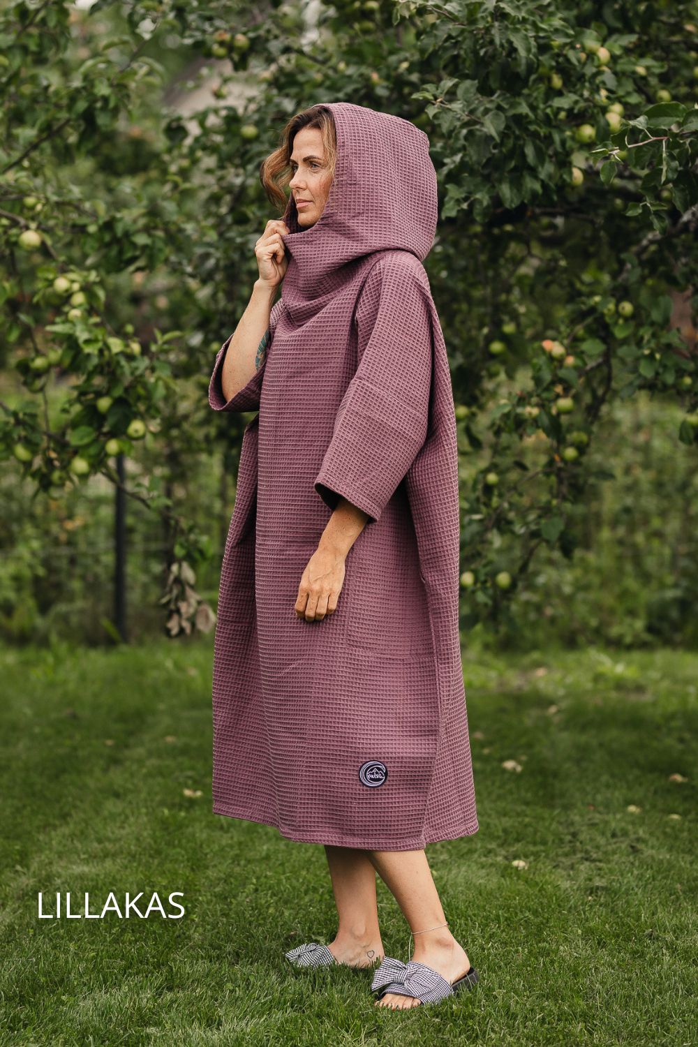Mauve varrukatega vahvelponcho Mauve varrukatega vahvelponcho