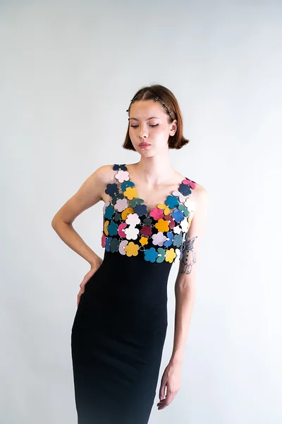 https://n20studio.voog.com/en/shop/shop/floral-top
