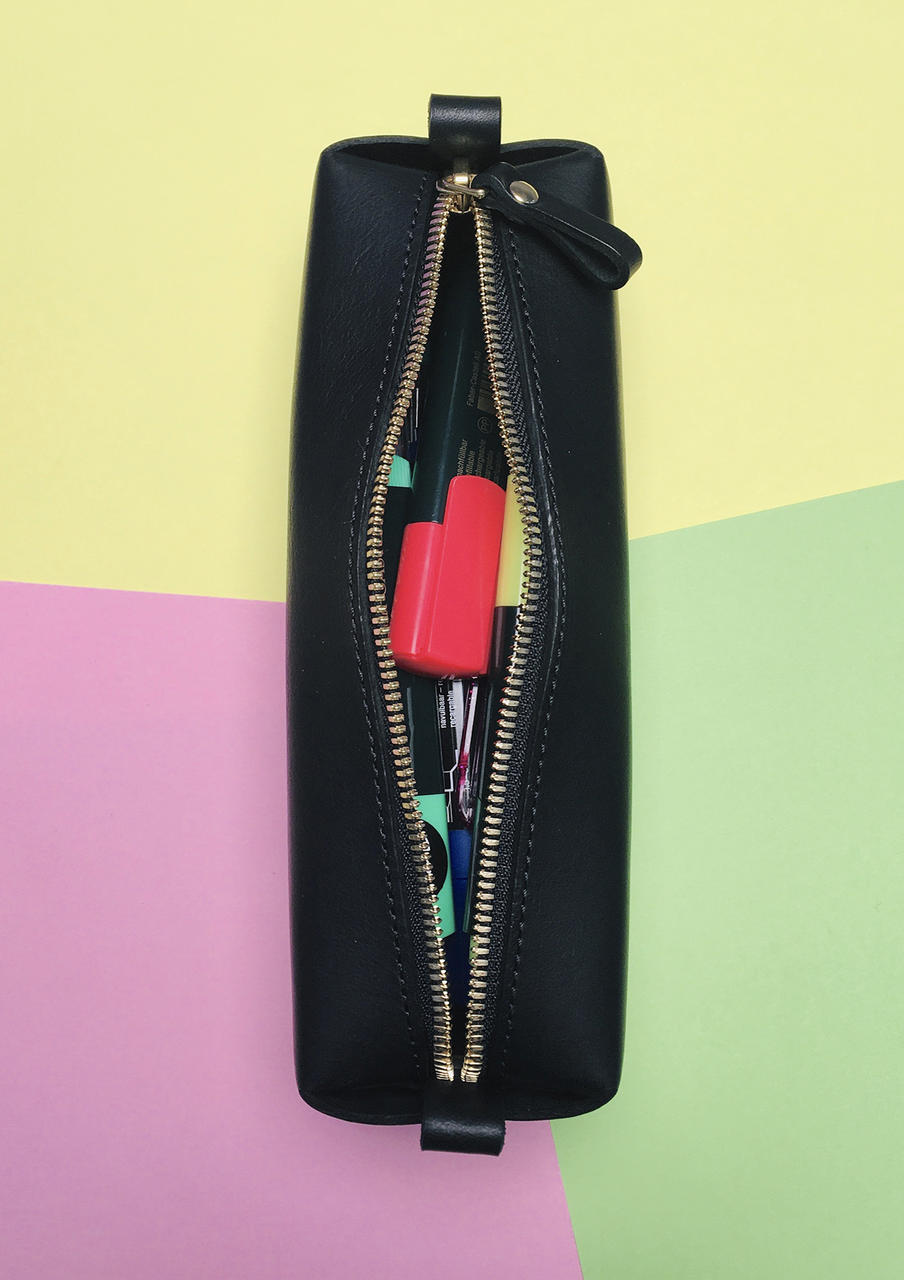 Leather pliiatsikarp
