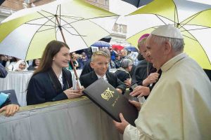 Sügisel 2016: Lastekoodeks on paavstile üle antud!