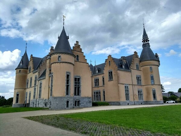 Château du Faing à Jamoigne (administration communale)