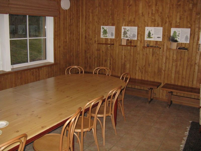 Mändjala big house - dining room