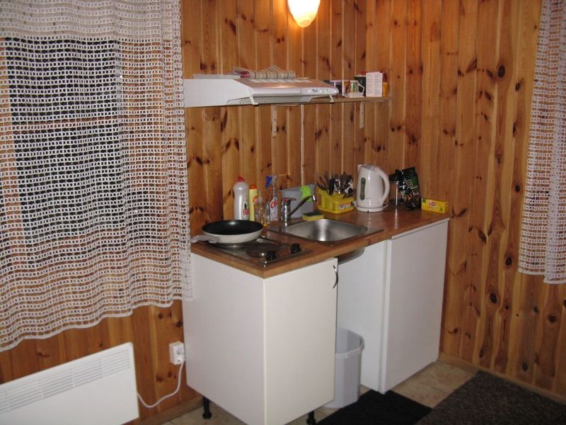 Mändjala small house - kitchen