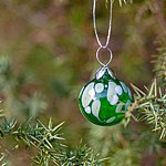 Blown glass ornament, green pattern