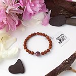 Jooga palvehelmestest käevõru. Rudraksha seemned, ametüst, hõbedast kullatud helmed. Hind: 18 EUR