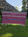 Roosakas punane vaip, sõbakiri 151 X 142 cm, Hind: 99 €
