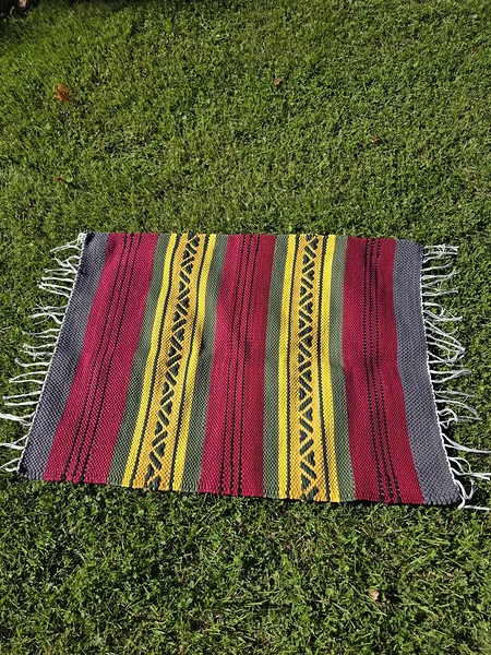 Väike vaip 68 X 92 cm, hind: 35 €
