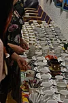 Siin rivis on tasse, mis pärit vanaemade kapist