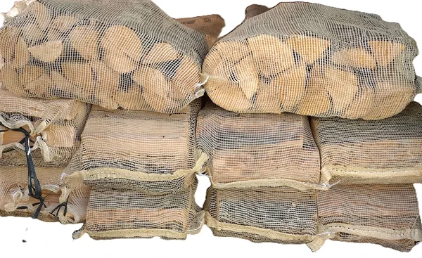 lepp-kuttepuud-25cm-20l-vorkkott.jpg Kuivatis kuivatatud lepapuud 25 cm, pakitud 20L võrkkotti – sobib pliidile ja kaminale