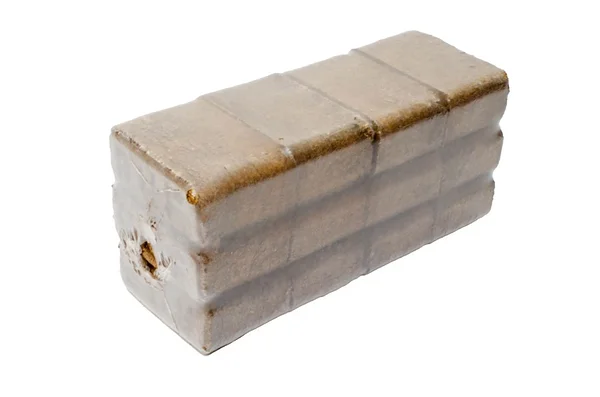 tume-turba-puit-ruf-brikett-10kg.jpg Tume turba–puidu RUF brikett 10 kg – 12 kandilist klotsi läbipaistvas kilepakendis.