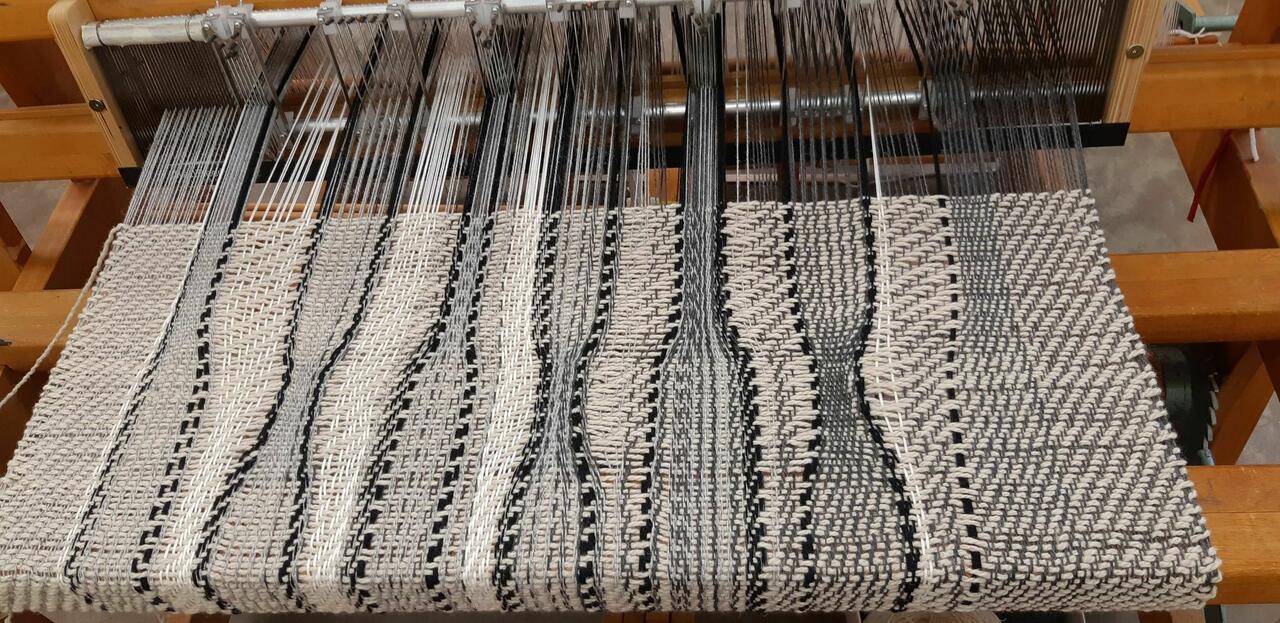 how to weave linen