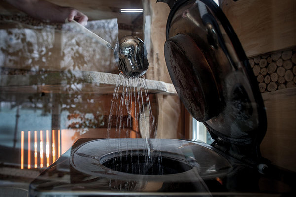 Pitkä löylykauha RAIN saunakauha