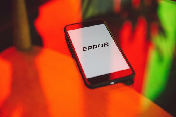 Smartphone displaying error message