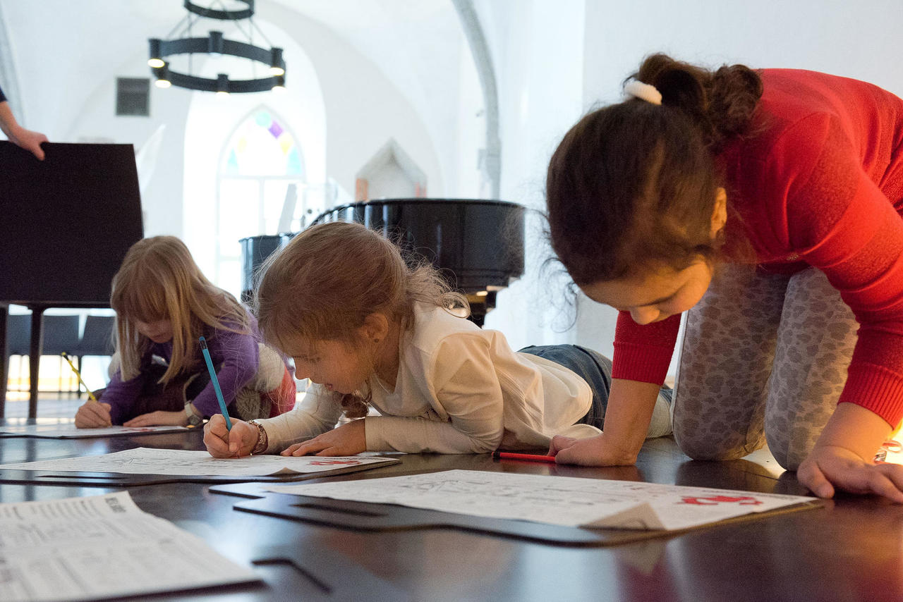 Eesti Ajaloomuuseumi haridusvaldkonna infotrükis 2023/2024