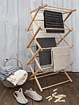 Wooden foldable clothes airer, clothes drying rack. Puidust pesukuivatusrest.