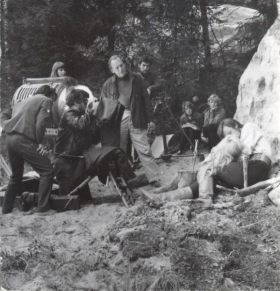 1969 – снят культовый фильм «Последняя реликвия». Фотография с места киносъемок. Источник: Киноархив национального архива