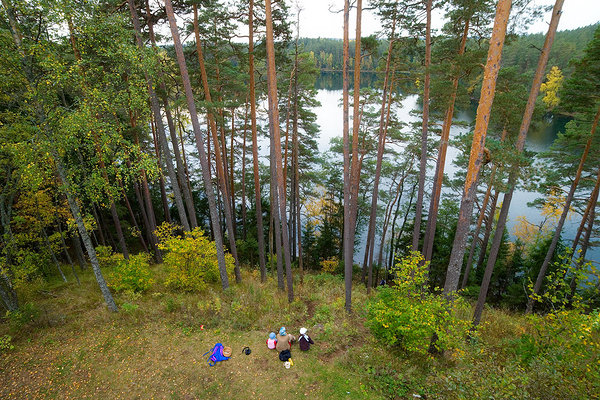 Näkymä Paukjärveen suuntaan Põhja-Kõrvemaan maisemansuojelualueella Oandu-Aegviidun vaellusreitin varrella Pohjois-Virossa