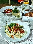 Pike cutlets and vegetables