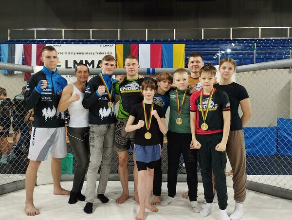 Tartu spordiklubi Englas MMA noored Balti lahtistel meistrivõistlustel 2023.