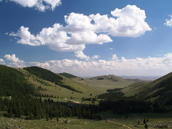 view from Manzushir Khiid