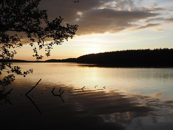 Uljaste päikeseloojang