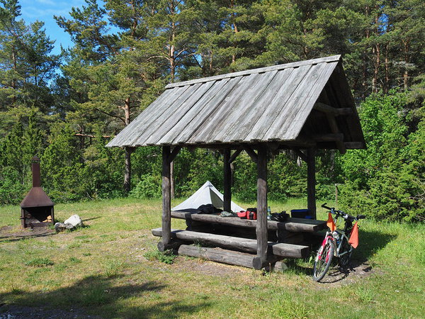 uus telkimiskoht Sääretirbil