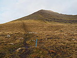 Villingadalsfjall, muddy trail towards the top