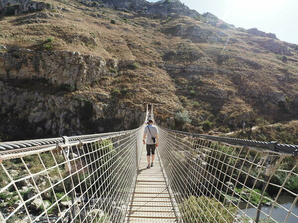 rippsild Ponte Tibetano della Gravina