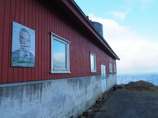 last season election poster in Trøllanes